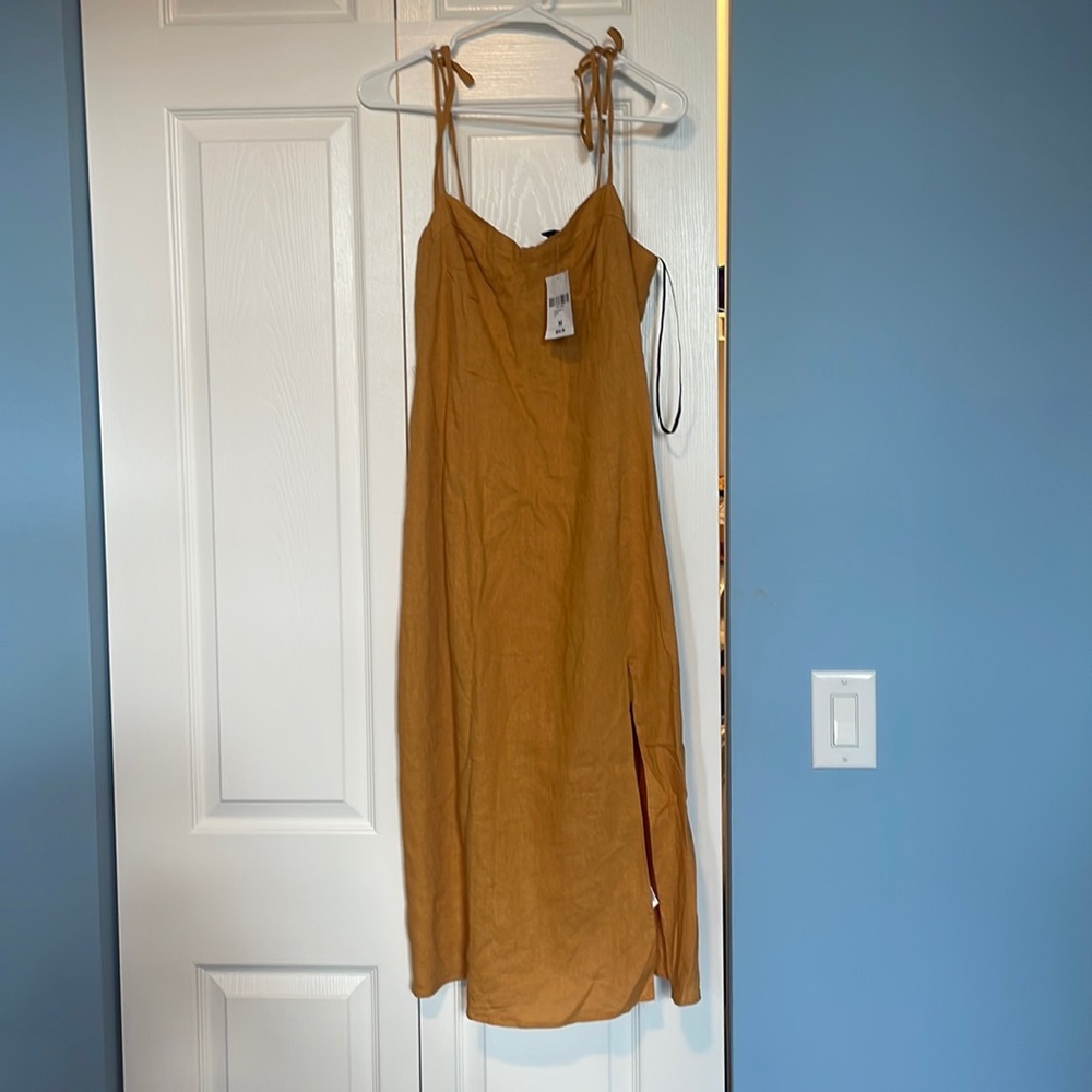 Women’s maxi dress with ties on the straps NWT - Picture 1 of 1